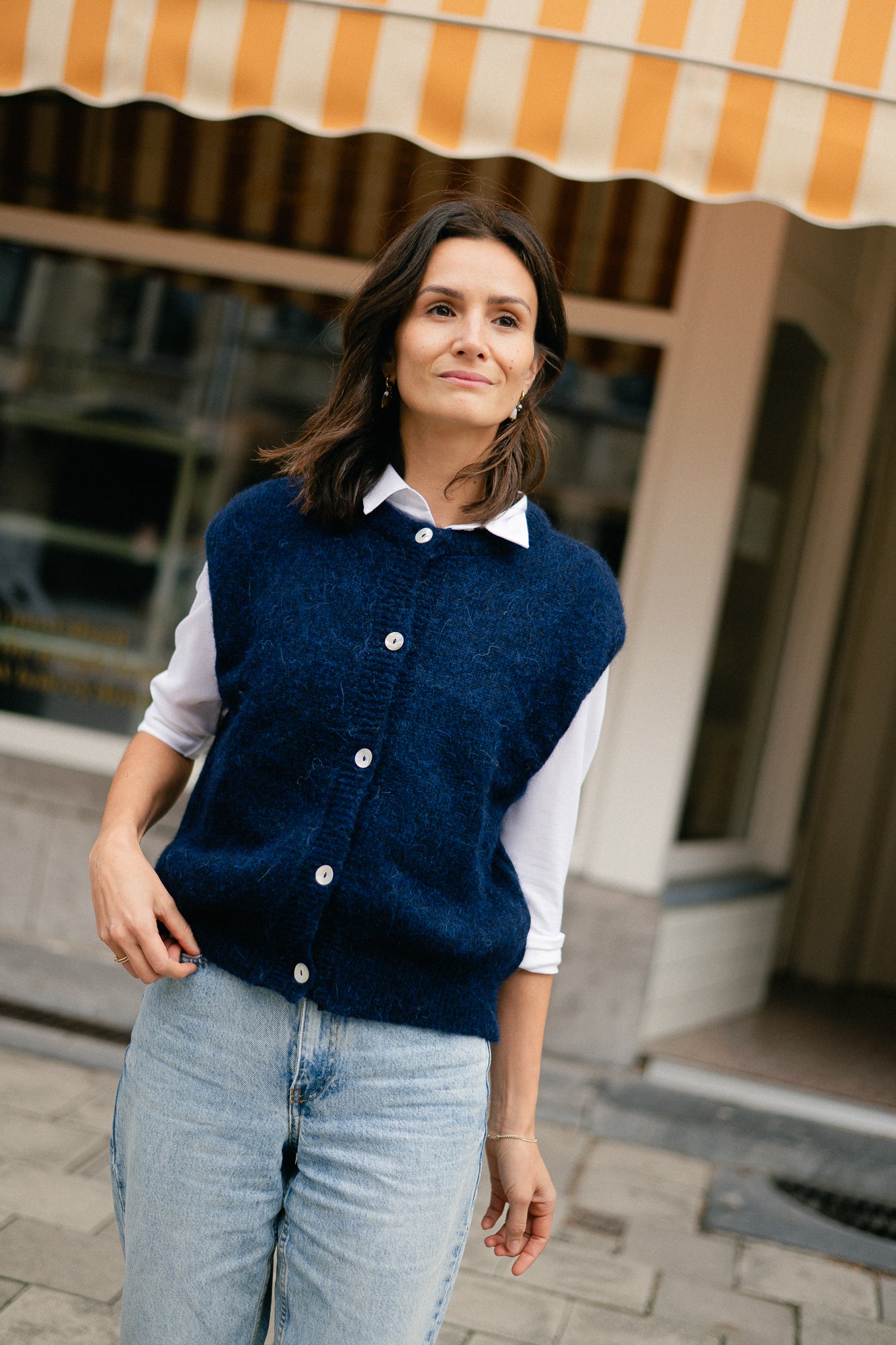 Olivia sleeveless button cardigan navy