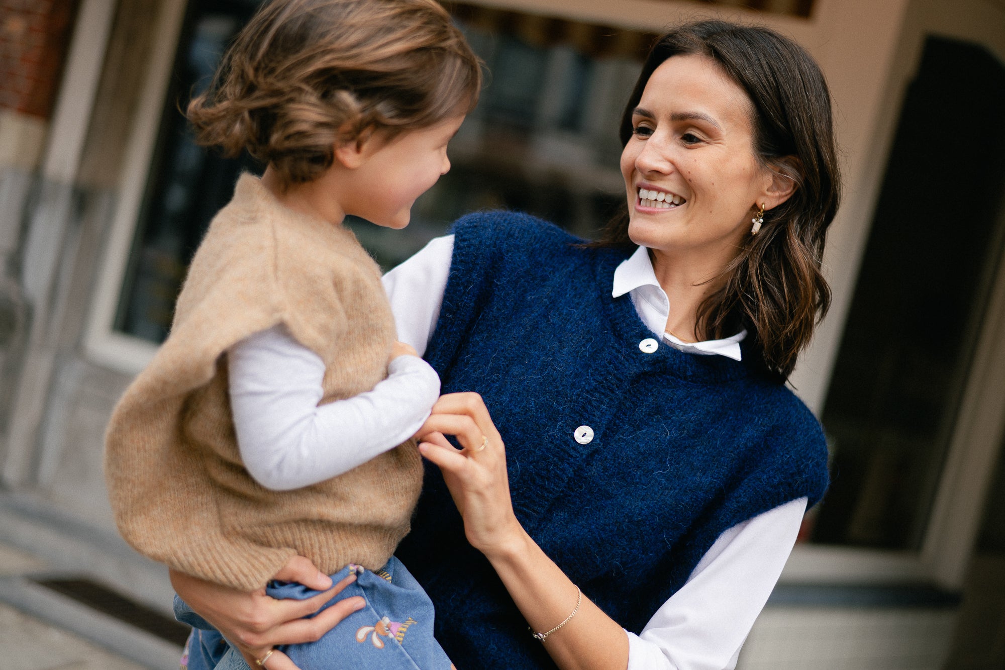 Olivia vest little camel