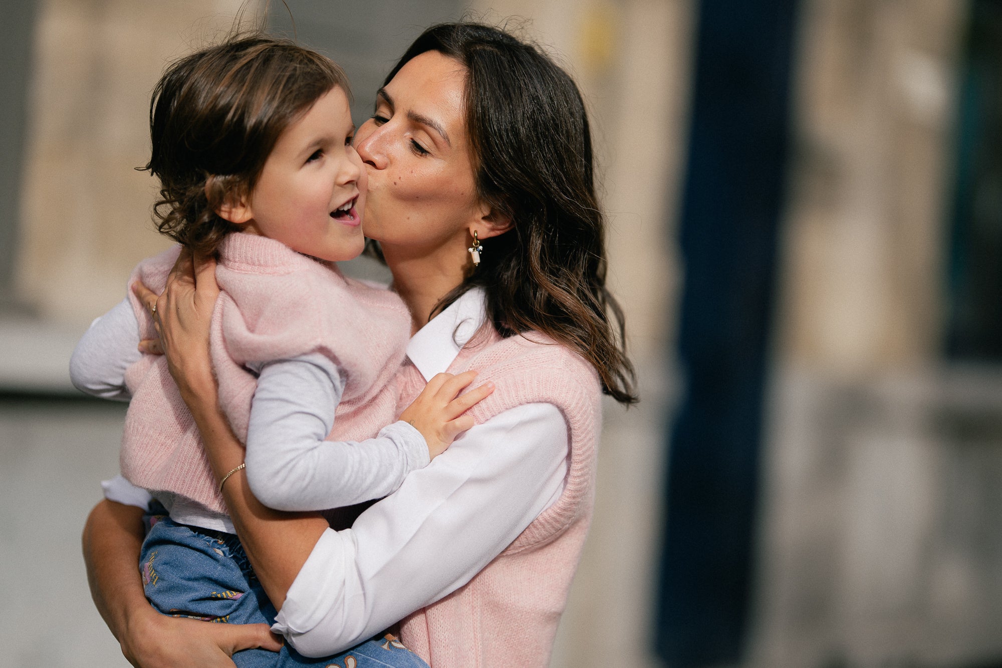 Olivia sleeveless cardigan button pink