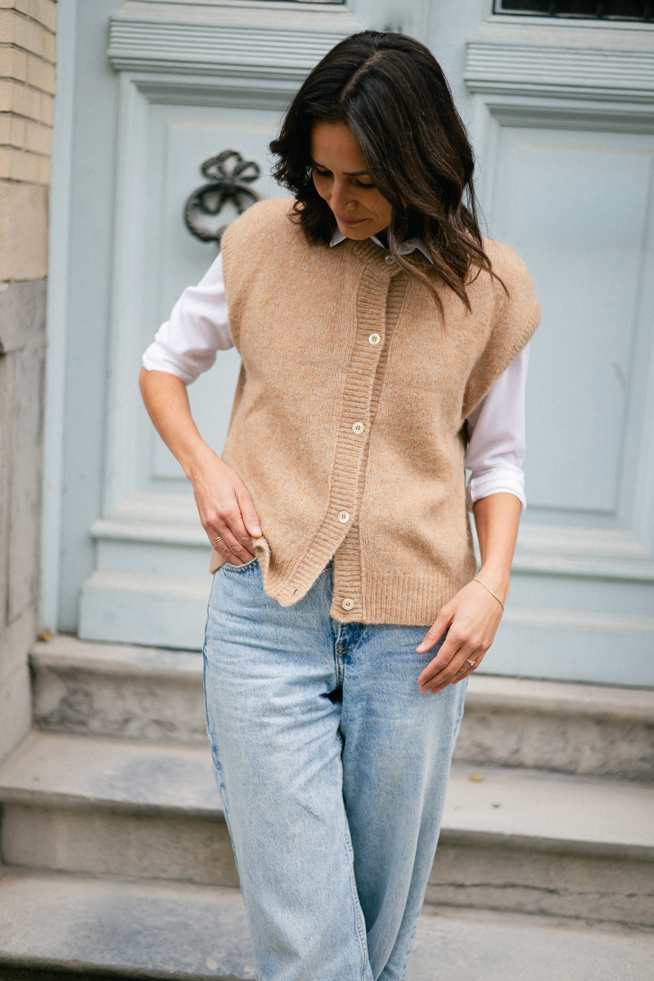 Olivia sleeveless cardigan button camel