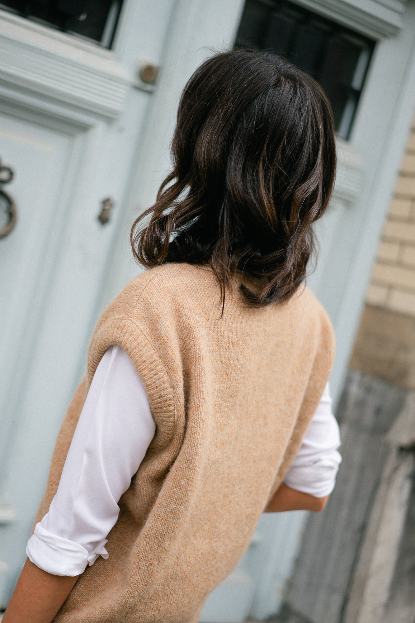 Olivia sleeveless cardigan button camel