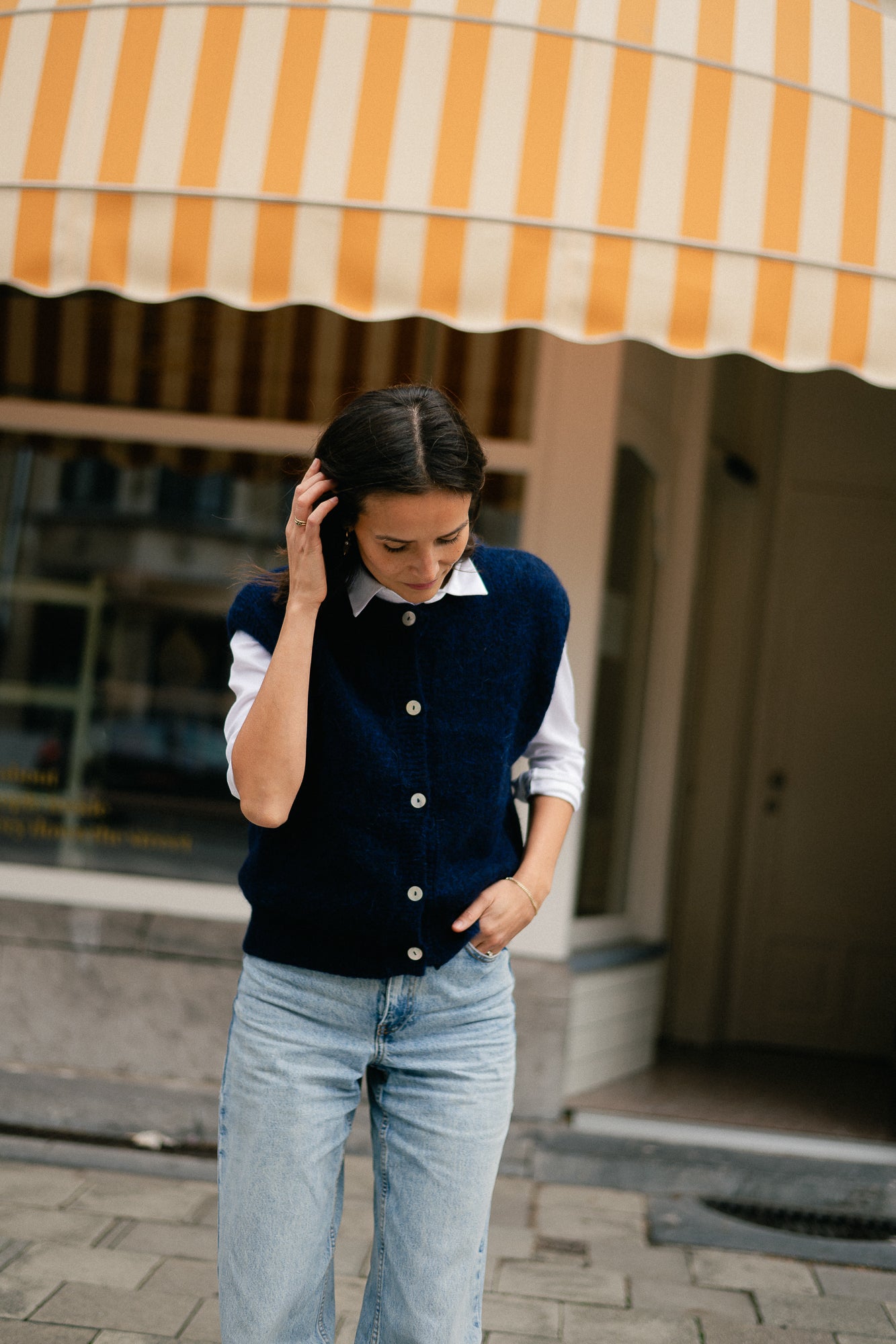 Olivia sleeveless button cardigan navy