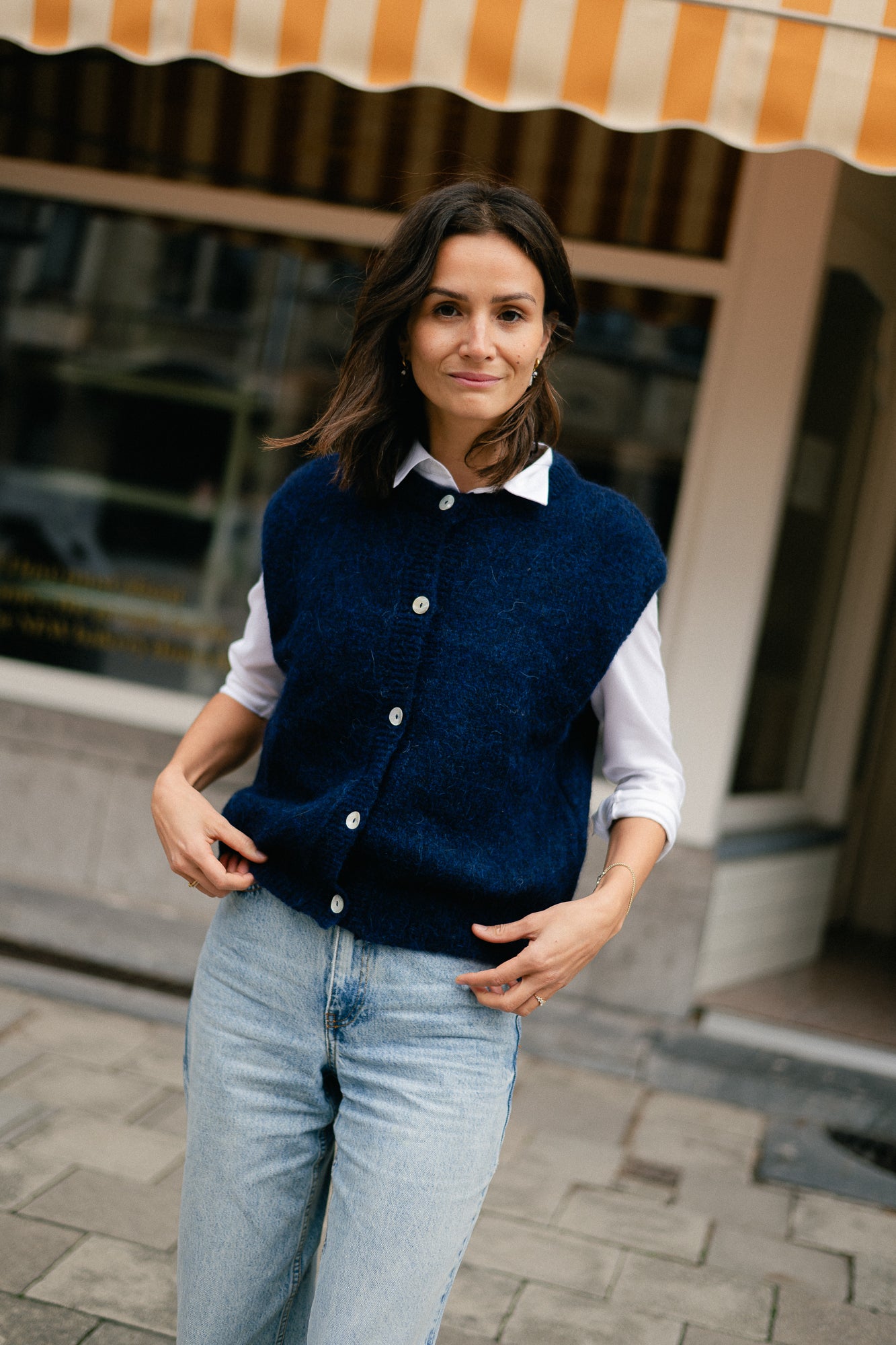 Olivia sleeveless button cardigan navy