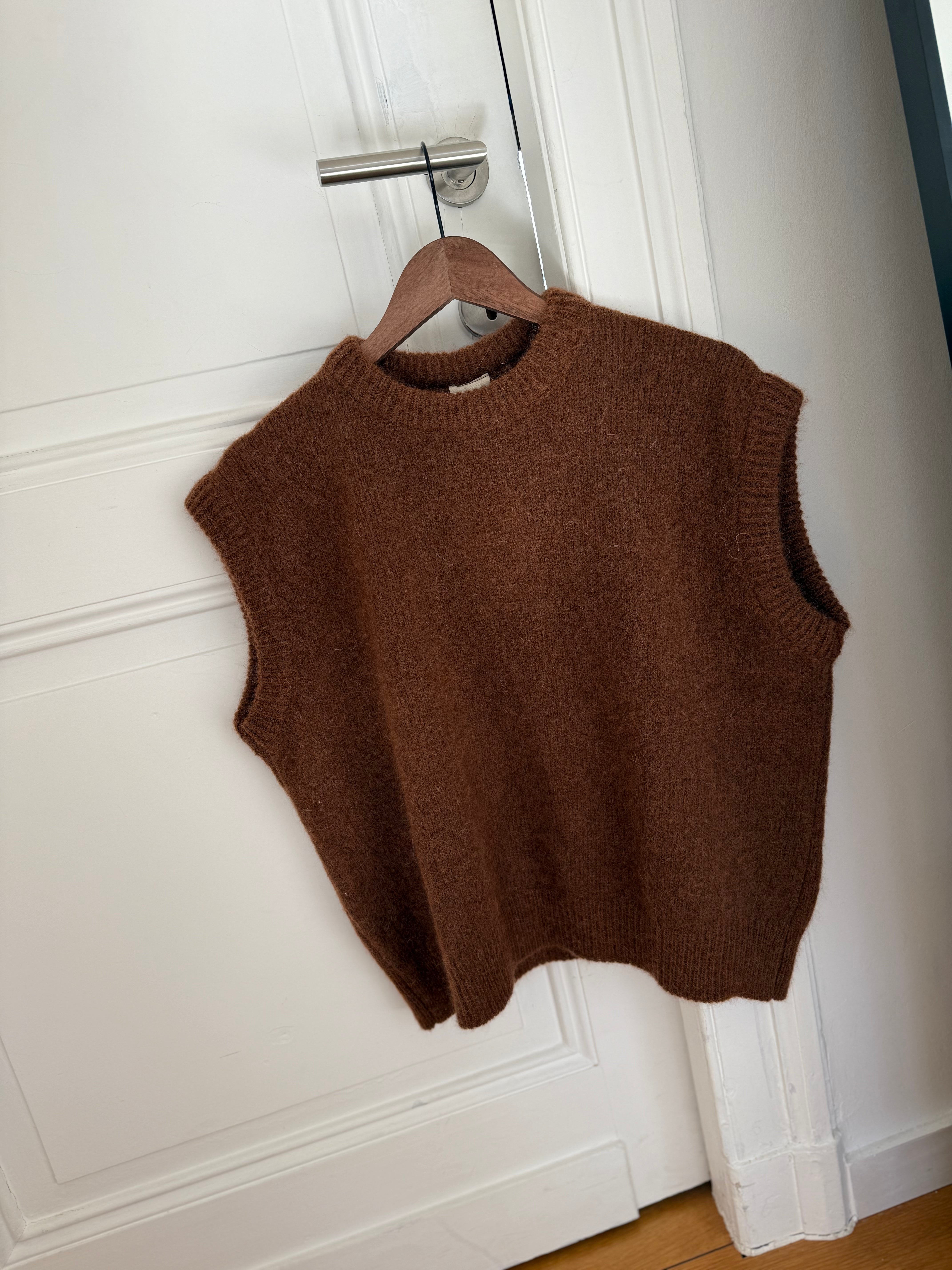 Frankie sleeveless knit chocolate brown