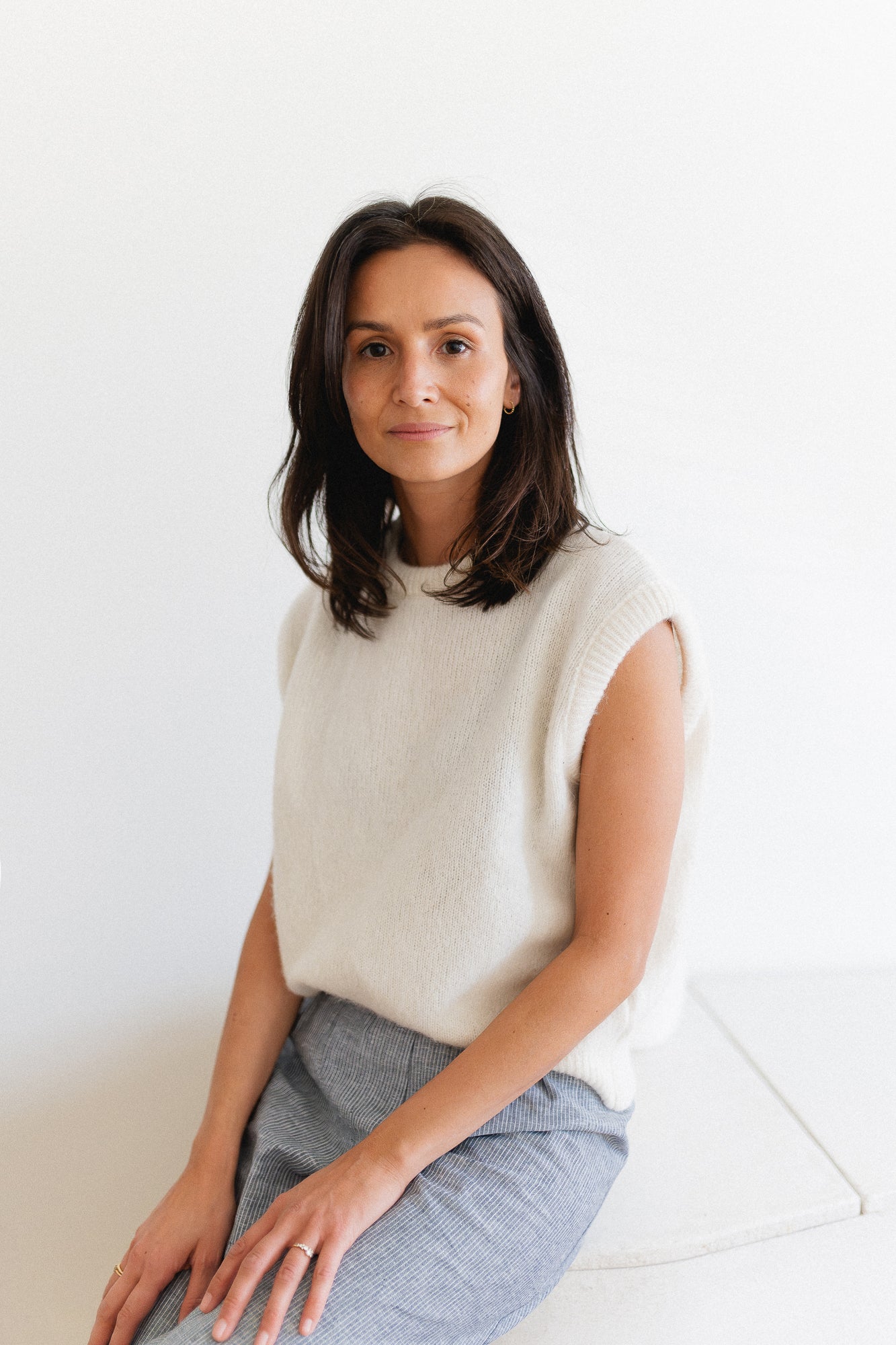 Frankie sleeveless knit off white